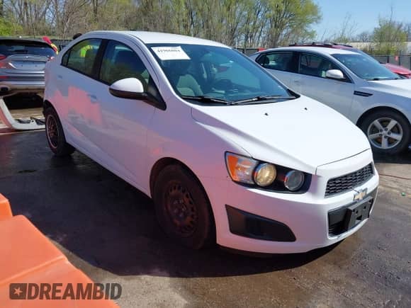 2015 Chevrolet Sonic LS with VIN 1G1JB5SHXF4158869, listed as a IAAI auction lot 41966084 with 151,987 mi miles and . Bid and sale history available at DreamBid. Image 1.
