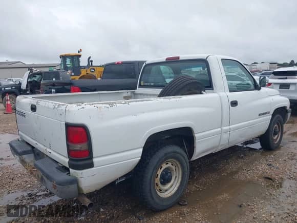 1997 Dodge 1500 с VIN 1B7HC16X7VS119664, выставлен на аукционе IAAI как лот 42973576 с пробегом 141 686 миль миль и . История ставок и продаж доступна на DreamBid. Изображение 4.