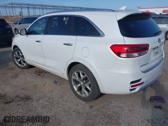 2016 Kia Sorento SXL with VIN 5XYPK4A55GG087778, listed as a IAAI auction lot 42431414 with 142,525 mi miles and . Bid and sale history available at DreamBid. Image 3.