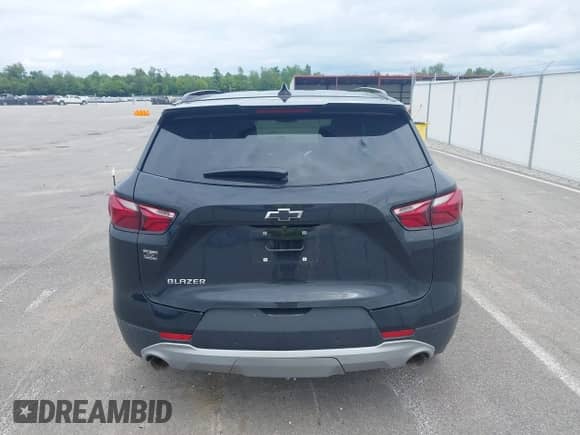 2020 Chevrolet Blazer LT с VIN 3GNKBCR44LS690236, выставлен на аукционе IAAI как лот 42326601 с пробегом 69 906 миль миль и . История ставок и продаж доступна на DreamBid. Изображение 16.