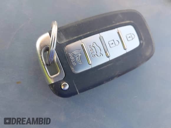 2013 Hyundai Genesis 3.8L с VIN KMHGC4DD6DU243333, выставлен на аукционе IAAI как лот 43281540 с пробегом 40 879 миль миль и . История ставок и продаж доступна на DreamBid. Изображение 11.