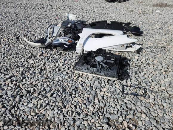 2022 Ram 1500 Laramie z VIN 1C6SRFJT0NN182360, wystawiony jako Copart lot #84590195 z przebiegiem Nie podano mil oraz Nie do naprawy • Non repairable. Historia ofert i sprzedaży dostępna na DreamBid. Obrazek 12.