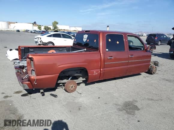 2007 Chevrolet Silverado 1500 LS z VIN 2GCEC13V171133245, wystawiony jako Copart lot #70958045 z przebiegiem Nie podano mil oraz Szkoda całkowita • Salvage title. Historia ofert i sprzedaży dostępna na DreamBid. Obrazek 3.