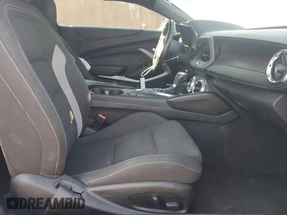 2019 Chevrolet Camaro 1LT z VIN 1G1FB1RS2K0149682, wystawiony jako Copart lot #70764175 z przebiegiem 48 605 mil mil oraz Szkoda całkowita • Salvage title. Historia ofert i sprzedaży dostępna na DreamBid. Obrazek 7.