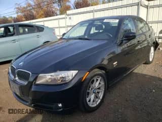 2010 BMW 3 Series 328i xDrive с VIN WBAPK5C54AA653193, выставлен на аукционе Copart как лот 89902605 с пробегом 132 697 миль миль и Списание • Salvage title. История ставок и продаж доступна на DreamBid. Изображение 1.