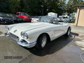 1958 Chevrolet Corvette с VIN J58S108846, выставлен на аукционе Copart как лот 84818515 с пробегом 15 004 миль миль и Чистый • Clean title. История ставок и продаж доступна на DreamBid. Изображение 2.