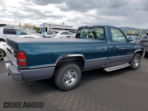 1995 Dodge 1500 with VIN 1B7HC16Y6SS137111, listed as a Copart auction lot 51881805 with 132,267 mi miles and Clean title. Bid and sale history available at DreamBid. Image 3.
