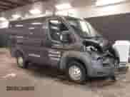 2017 Ram ProMaster Cargo z VIN 3C6TRVNG6HE511003, wystawiony jako IAAI lot #41732948 z przebiegiem 97 846 mil mil oraz . Historia ofert i sprzedaży dostępna na DreamBid. Obrazek 1.