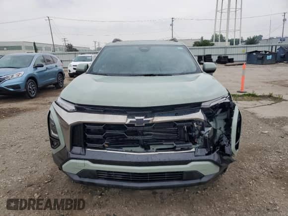 2025 Chevrolet Equinox FWD ACTIV z VIN 3GNAXKEG9SL143639, wystawiony jako Copart lot #60607225 z przebiegiem Nie podano mil oraz Szkoda całkowita • Salvage title. Historia ofert i sprzedaży dostępna na DreamBid. Obrazek 5.