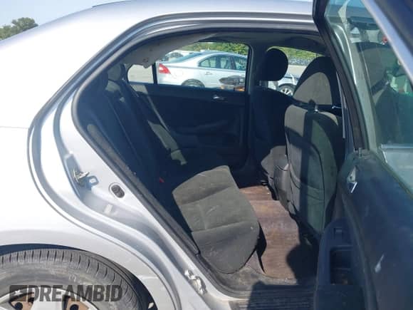 2007 Honda Accord LX с VIN 1HGCM56487A218041, выставлен на аукционе IAAI как лот 43173482 с пробегом Не указан миль и . История ставок и продаж доступна на DreamBid. Изображение 8.