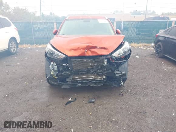 2017 Hyundai Tucson SE with VIN KM8J3CA48HU431894, listed as a IAAI auction lot 43080955 with 70,786 mi miles and . Bid and sale history available at DreamBid. Image 6.