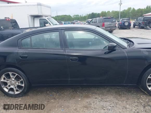 2016 Dodge Charger SE z VIN 2C3CDXFG4GH294267, wystawiony jako IAAI lot #41887393 z przebiegiem 117 649 mil mil oraz . Historia ofert i sprzedaży dostępna na DreamBid. Obrazek 13.