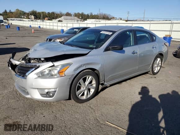 2015 Nissan Altima SV с VIN 1N4AL3APXFC259777, выставлен на аукционе Copart как лот 87225105 с пробегом 153 498 миль миль и Списание • Salvage title. История ставок и продаж доступна на DreamBid. Изображение 1.