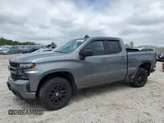 2020 Chevrolet Silverado 1500 RST z VIN 1GCRYEED8LZ325987, wystawiony jako Copart lot #55359405 z przebiegiem 52 365 mil mil oraz Szkoda całkowita • Salvage title. Historia ofert i sprzedaży dostępna na DreamBid. Obrazek 1.