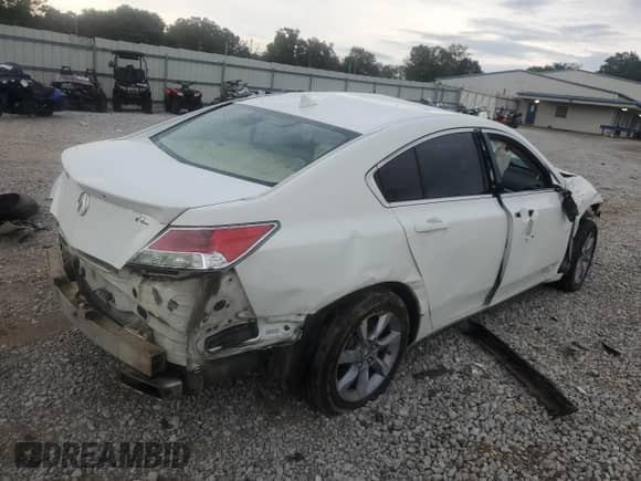 2012 Acura TL Technology с VIN 19UUA8F55CA011317, выставлен на аукционе Copart как лот 84200925 с пробегом 225 097 миль миль и Списание • Salvage title. История ставок и продаж доступна на DreamBid. Изображение 3.