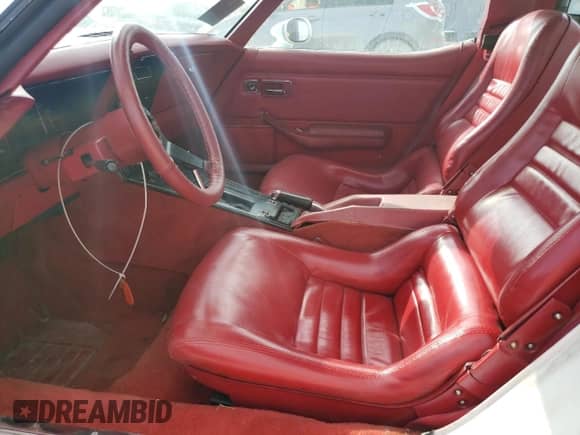 1981 Chevrolet Corvette с VIN 1G1AY8767BS401938, выставлен на аукционе Copart как лот 87007965 с пробегом 95 005 миль миль и Чистый • Clean title. История ставок и продаж доступна на DreamBid. Изображение 7.