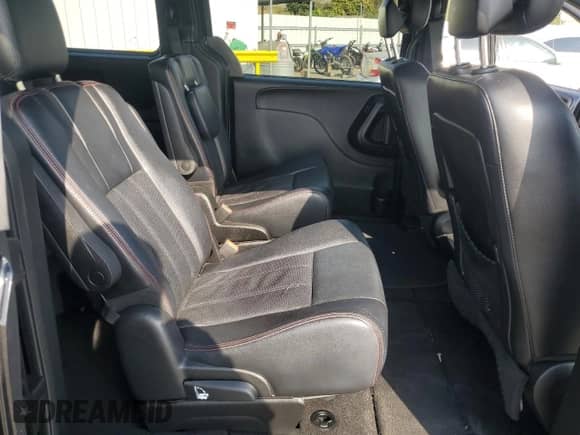 2014 Dodge Grand Caravan R/T z VIN 2C4RDGEG3ER431682, wystawiony jako Copart lot #72083875 z przebiegiem 74 236 mil mil oraz Szkoda całkowita • Salvage title. Historia ofert i sprzedaży dostępna na DreamBid. Obrazek 11.