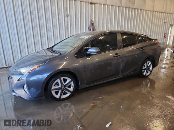 2018 Toyota Prius Two Eco z VIN JTDKARFU8J3065635, wystawiony jako Copart lot #84043455 z przebiegiem 113 173 mil mil oraz Czysty tytuł • Clean title. Historia ofert i sprzedaży dostępna na DreamBid. Obrazek 1.