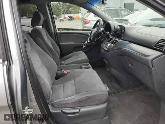 2007 Honda Odyssey EX с VIN 5FNRL38497B072950, выставлен на аукционе Copart как лот 80343045 с пробегом 137 170 миль миль и Списание • Salvage title. История ставок и продаж доступна на DreamBid. Изображение 7.