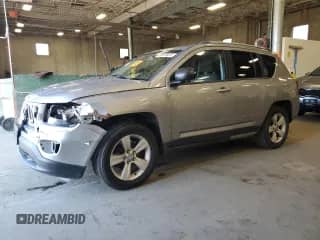 2016 Jeep Compass Sport с VIN 1C4NJDBB7GD686601, выставлен на аукционе Copart как лот 66620825 с пробегом 102 236 миль миль и Списание • Salvage title. История ставок и продаж доступна на DreamBid. Изображение 1.