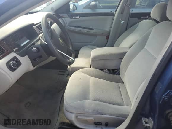 2006 Chevrolet Impala LS z VIN 2G1WB58K569153620, wystawiony jako Copart lot #66022655 z przebiegiem 191 587 mil mil oraz Szkoda całkowita • Salvage title. Historia ofert i sprzedaży dostępna na DreamBid. Obrazek 7.