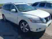 2015 Nissan Pathfinder SL с VIN 5N1AR2MM4FC707351, выставлен на аукционе IAAI как лот 42334235 с пробегом 124 017 миль миль и . История ставок и продаж доступна на DreamBid. Изображение 1.