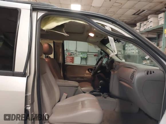 2007 Chevrolet TrailBlazer LS с VIN 1GNDT13S472137511, выставлен на аукционе IAAI как лот 42497128 с пробегом 83 712 миль миль и . История ставок и продаж доступна на DreamBid. Изображение 5.