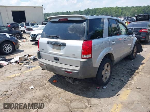 2004 Saturn VUE V6 with VIN 5GZCZ53454S822042, listed as a IAAI auction lot 42669326 with 238,426 mi miles and . Bid and sale history available at DreamBid. Image 4.