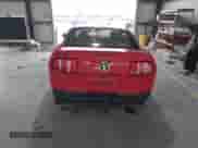 2010 Ford Mustang V6 z VIN 1ZVBP8AN6A5136499, wystawiony jako IAAI lot #41162323 z przebiegiem 107 048 mil mil oraz . Historia ofert i sprzedaży dostępna na DreamBid. Obrazek 16.