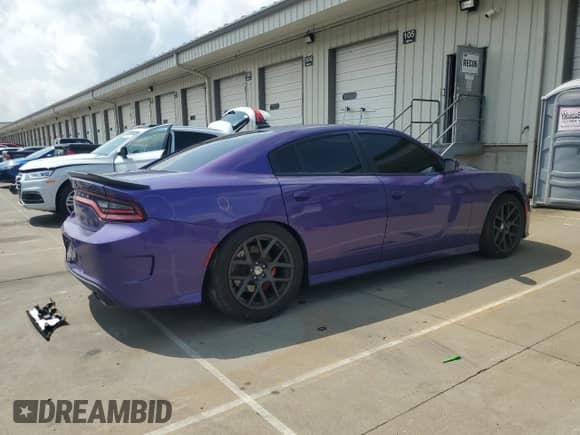 2019 Dodge Charger R/T z VIN 2C3CDXCT4KH534461, wystawiony jako Copart lot #71584395 z przebiegiem 64 136 mil mil oraz Szkoda całkowita • Salvage title. Historia ofert i sprzedaży dostępna na DreamBid. Obrazek 3.