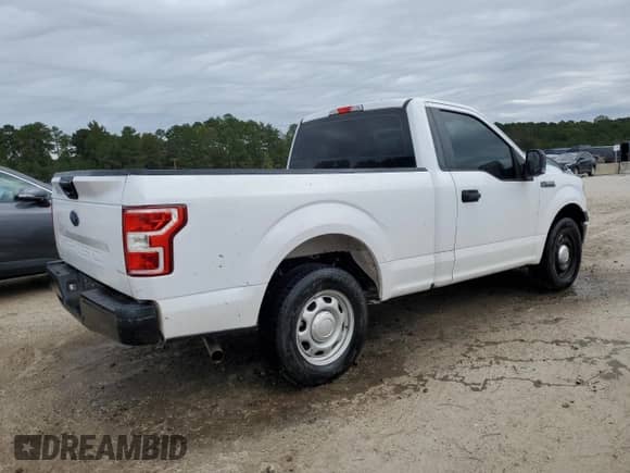 2018 Ford F-150 XL with VIN 1FTMF1CB7JKE93975, listed as a Copart auction lot 86083095 with 137,081 mi miles and Clean title. Bid and sale history available at DreamBid. Image 3.