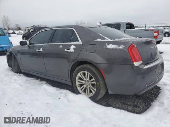2015 Chrysler 300 C with VIN 2C3CCAET3FH802449, listed as a Copart auction lot 44647285 with 123,358 mi miles and Salvage title. Bid and sale history available at DreamBid. Image 2.