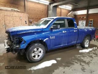 2015 Ram 1500 SLT z VIN 1C6RR7GG8FS605607, wystawiony jako Copart lot #83579284 z przebiegiem 177 841 mil mil oraz Szkoda całkowita • Salvage title. Historia ofert i sprzedaży dostępna na DreamBid. Obrazek 1.