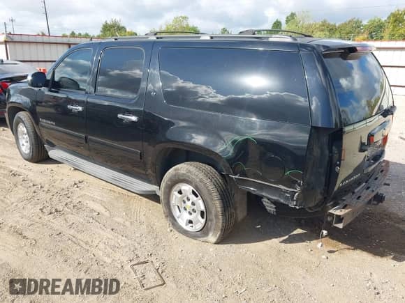 2013 Chevrolet Suburban LT с VIN 1GNSCJE03DR180050, выставлен на аукционе IAAI как лот 43289589 с пробегом 190 660 миль миль и . История ставок и продаж доступна на DreamBid. Изображение 3.