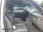 2005 Cadillac Escalade EXT z VIN 3GYEK62N75G208109, wystawiony jako IAAI lot #42947413 z przebiegiem 299 295 mil mil oraz . Historia ofert i sprzedaży dostępna na DreamBid. Obrazek 5.