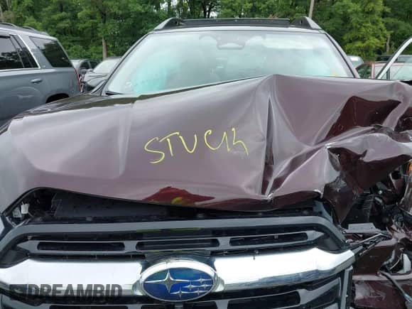 2024 Subaru Ascent Touring with VIN 4S4WMAWD5R3461085, listed as a IAAI auction lot 42364309 with 5,683 mi miles and . Bid and sale history available at DreamBid. Image 10.