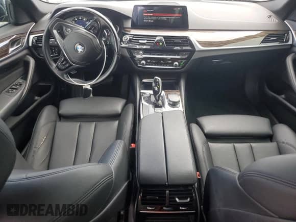 2019 BMW 5 Series 530i с VIN WBAJA5C52KWW09769, выставлен на аукционе Copart как лот 81791225 с пробегом 69 621 миль миль и Списание • Salvage title. История ставок и продаж доступна на DreamBid. Изображение 8.