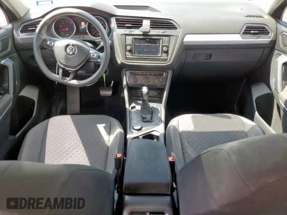 2019 Volkswagen Tiguan S с VIN 3VV0B7AX6KM117887, выставлен на аукционе Copart как лот 66163725 с пробегом 95 490 миль миль и Чистый • Clean title. История ставок и продаж доступна на DreamBid. Изображение 8.