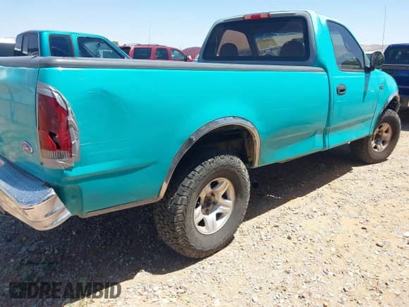 1997 Ford F-150 с VIN 1FTDF17W4VKC36310, выставлен на аукционе IAAI как лот 42888972 с пробегом 336 420 миль миль и . История ставок и продаж доступна на DreamBid. Изображение 6.
