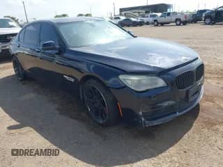 2013 BMW 7 Series 750Li с VIN WBAYE8C5XDD132351, выставлен на аукционе IAAI как лот 42229382 с пробегом 145 088 миль миль и . История ставок и продаж доступна на DreamBid. Изображение 1.
