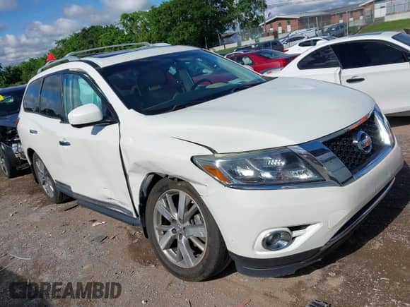 2016 Nissan Pathfinder Platinum with VIN 5N1AR2MM1GC605264, listed as a IAAI auction lot 42388445 with 153,059 mi miles and . Bid and sale history available at DreamBid. Image 6.