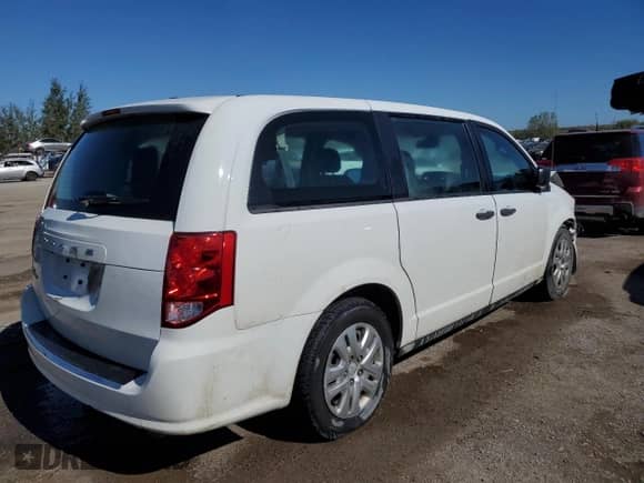 2019 Dodge Grand Caravan SE 35th Anniversary Edition with VIN 2C4RDGBG2KR807160, listed as a Copart auction lot 83952215 with 177,407 mi miles and Salvage title. Bid and sale history available at DreamBid. Image 3.
