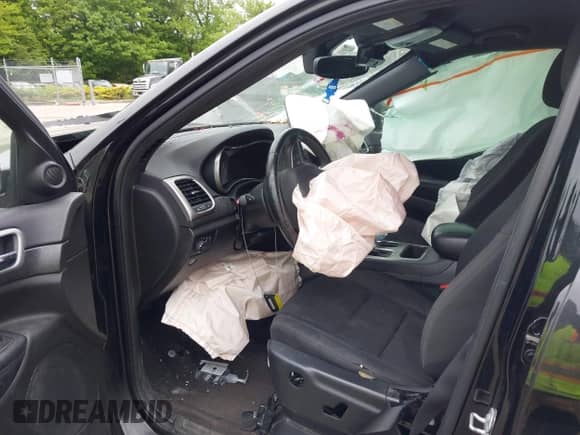 2018 Jeep Grand Cherokee Altitude с VIN 1C4RJFAG8JC356280, выставлен на аукционе IAAI как лот 42290945 с пробегом 117 968 миль миль и . История ставок и продаж доступна на DreamBid. Изображение 5.