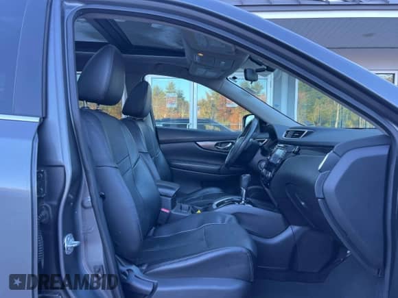 2015 Nissan Rogue SL с VIN 5N1AT2MV3FC905316, выставлен на аукционе IAAI как лот 43334751 с пробегом 129 588 миль миль и . История ставок и продаж доступна на DreamBid. Изображение 5.