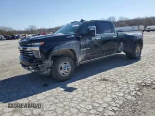 2021 Chevrolet Silverado 3500HD High Country с VIN 1GC4YVEY6MF208764, выставлен на аукционе Copart как лот 47493494 с пробегом 105 655 миль миль и Списание • Salvage title. История ставок и продаж доступна на DreamBid. Изображение 1.