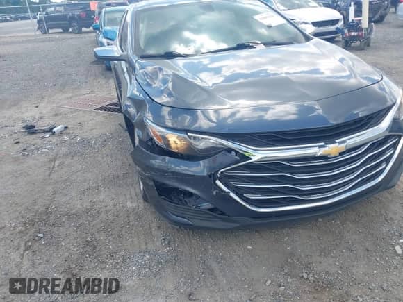 2020 Chevrolet Malibu LT with VIN 1G1ZD5ST6LF075635, listed as a IAAI auction lot 43081258 with 135,344 mi miles and . Bid and sale history available at DreamBid. Image 6.