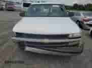 2002 Chevrolet Silverado 1500 z VIN 1GCEC14WX2Z172312, wystawiony jako Copart lot #58172345 z przebiegiem 255 049 mil mil oraz Szkoda całkowita • Salvage title. Historia ofert i sprzedaży dostępna na DreamBid. Obrazek 5.