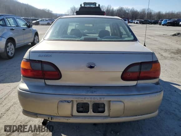 2004 Chevrolet Malibu Classic z VIN 1G1ND52F14M703154, wystawiony jako Copart lot #47193035 z przebiegiem 89 614 mil mil oraz Szkoda całkowita • Salvage title. Historia ofert i sprzedaży dostępna na DreamBid. Obrazek 6.