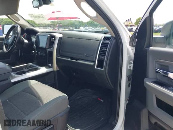 2016 Ram 1500 SLT с VIN 1C6RR6GG1GS268970, выставлен на аукционе IAAI как лот 42387607 с пробегом 144 245 миль миль и . История ставок и продаж доступна на DreamBid. Изображение 5.