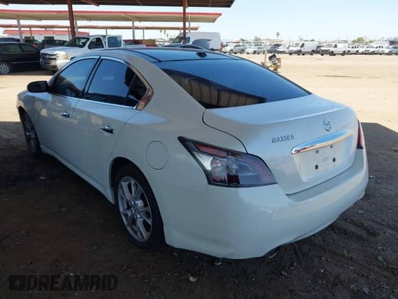 2014 Nissan Maxima SV with VIN 1N4AA5AP1EC473783, listed as a IAAI auction lot 42543625 with 128,727 mi miles and . Bid and sale history available at DreamBid. Image 3.